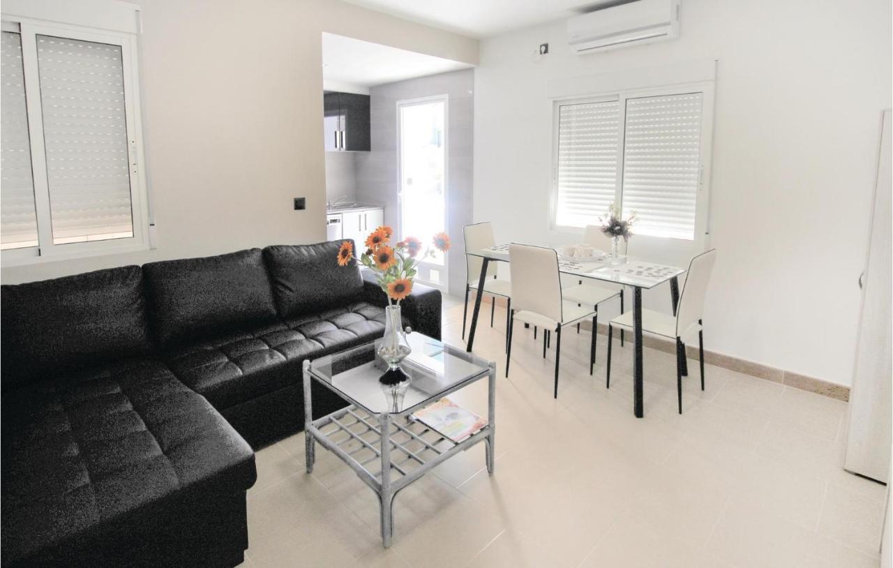 3 Bedroom Gorgeous Apartment In Alicante Dış mekan fotoğraf
