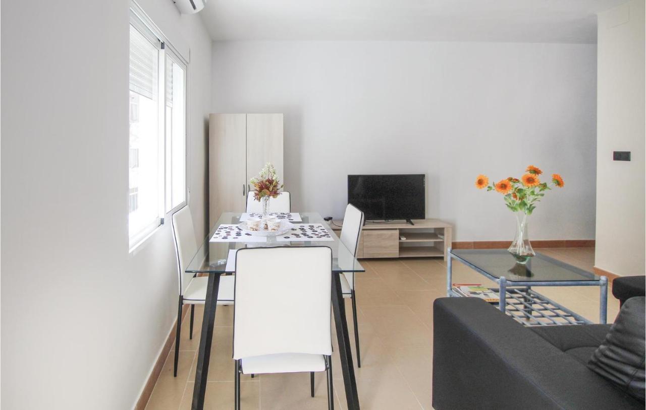 3 Bedroom Gorgeous Apartment In Alicante Dış mekan fotoğraf